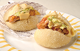 近鉄百貨店生駒店2F アルション